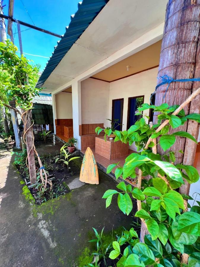 Aladdin Homestay Νησιά Γκίλι Εξωτερικό φωτογραφία