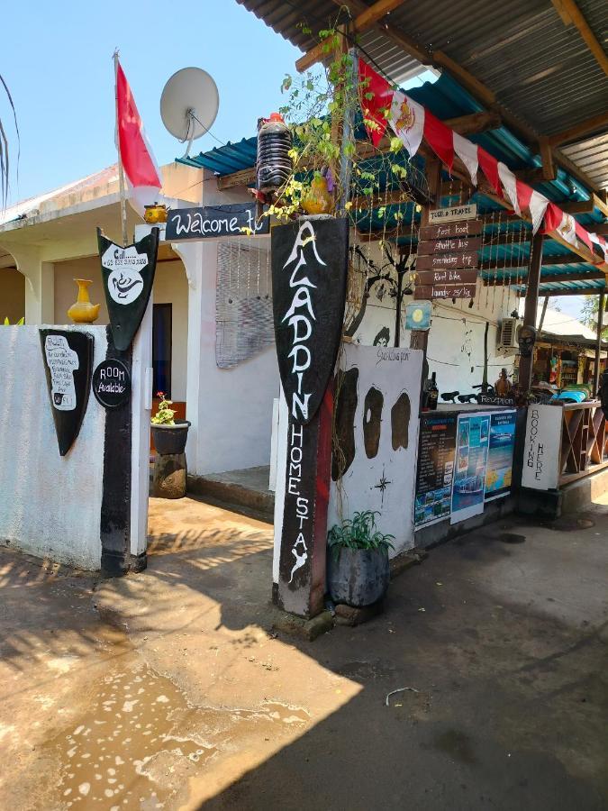 Aladdin Homestay Νησιά Γκίλι Εξωτερικό φωτογραφία