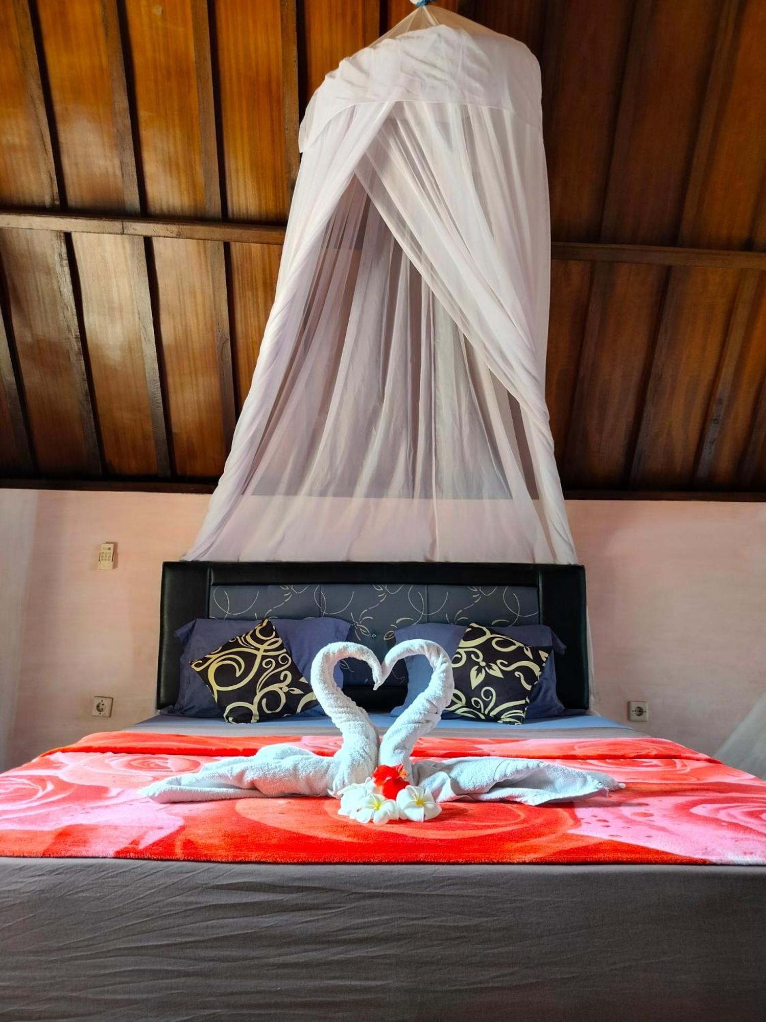 Aladdin Homestay Νησιά Γκίλι Εξωτερικό φωτογραφία
