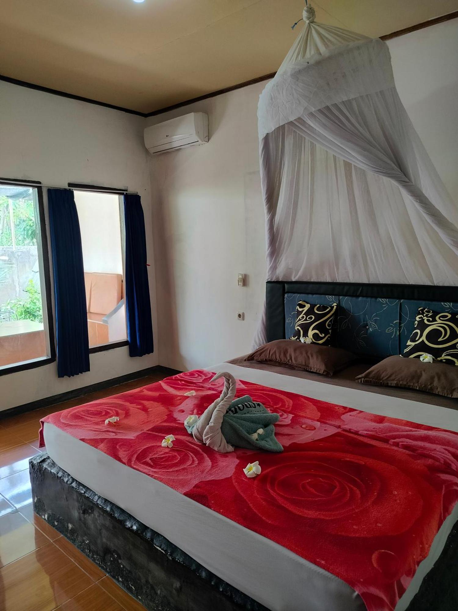Aladdin Homestay Νησιά Γκίλι Εξωτερικό φωτογραφία