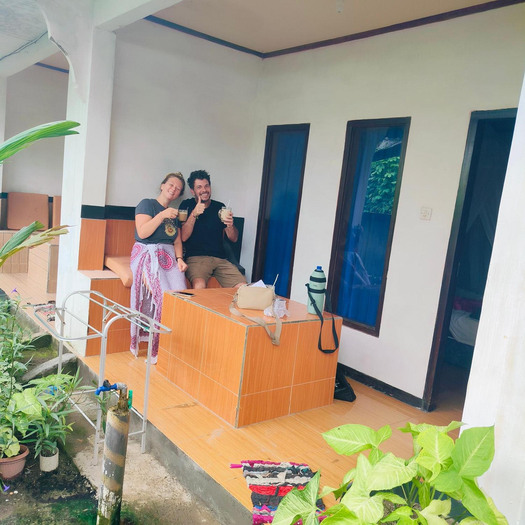 Aladdin Homestay Νησιά Γκίλι Εξωτερικό φωτογραφία
